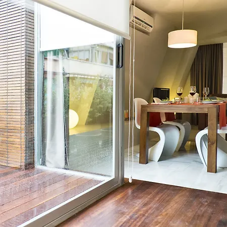 Myflats Deluxe City Center Apartment *
